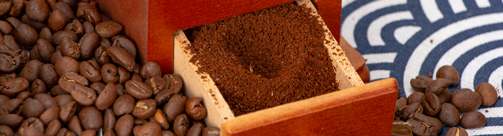 七彩之咖：游彩云之南，品七彩之咖，为您带来一杯源自彩云之南的好咖啡！